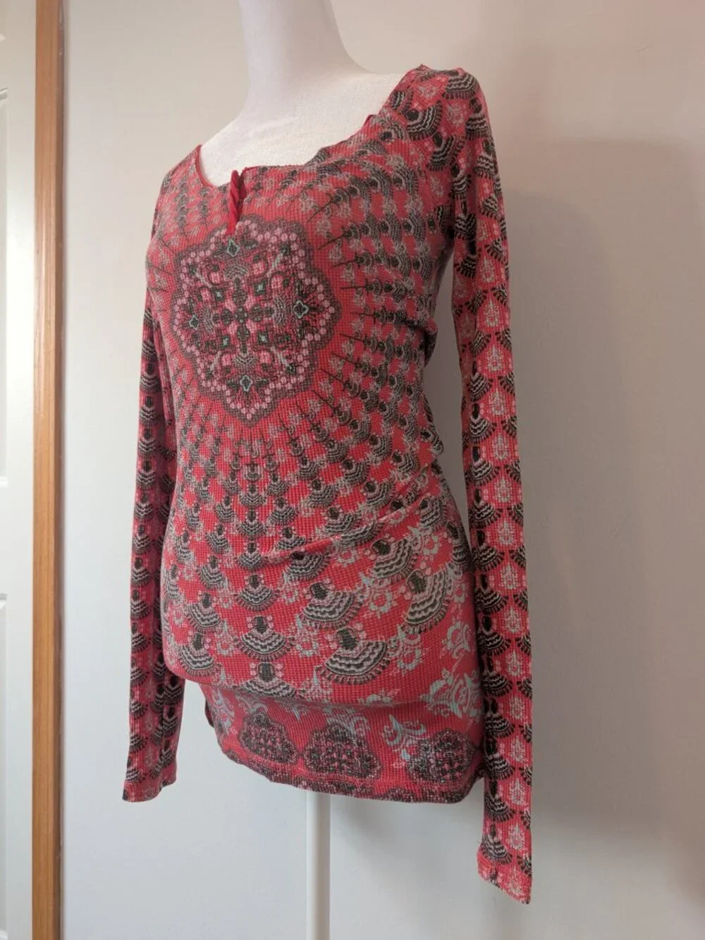 RARE free people tribal thermal printed top ASO carly shay icarly (medium)